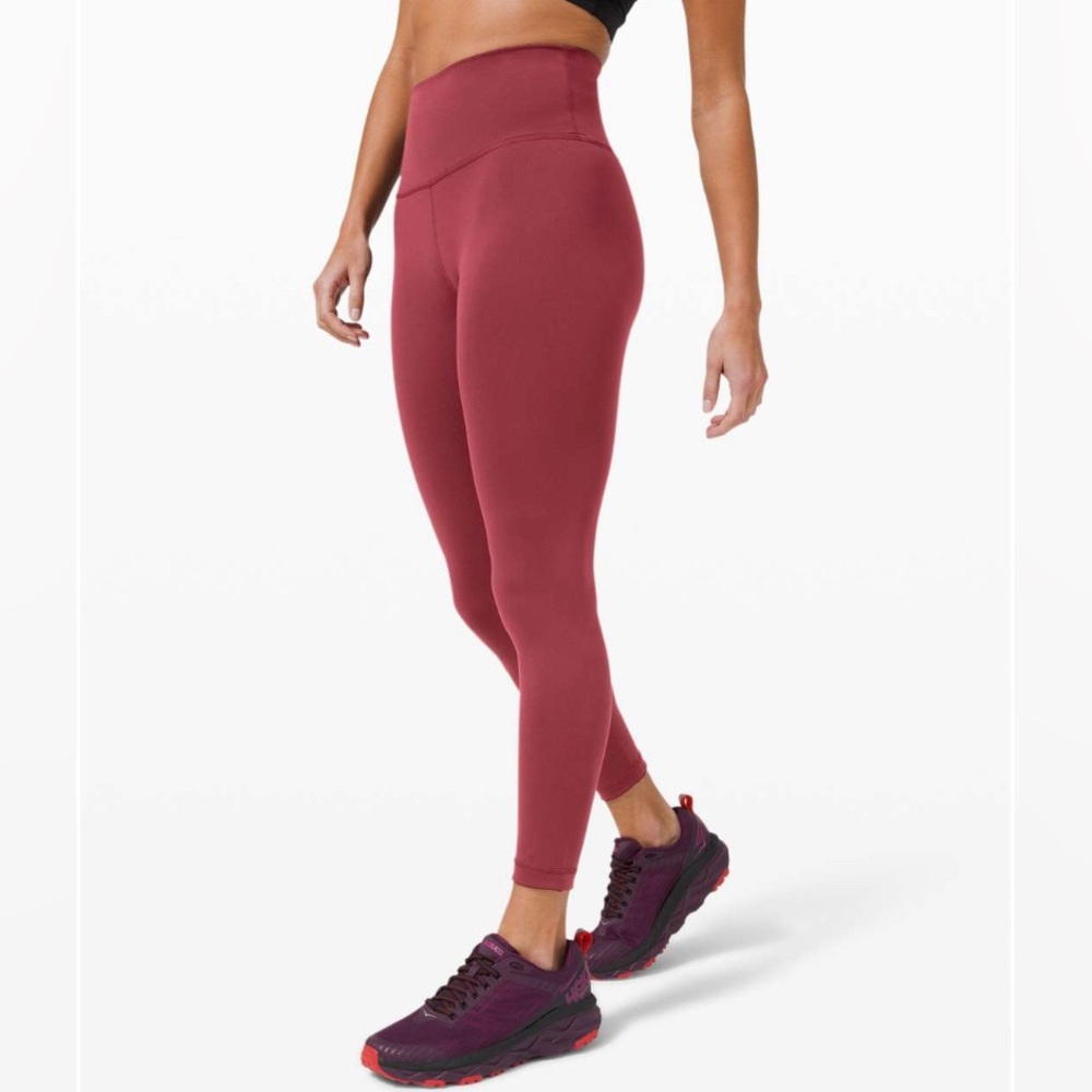 NWOT Lululemon Wunder Train High-Rise Tight 25"
Chianti